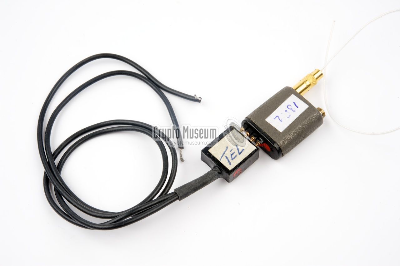 意大利ATET公司20世纪90年代初开发的专业小型晶振间谍电台S-35