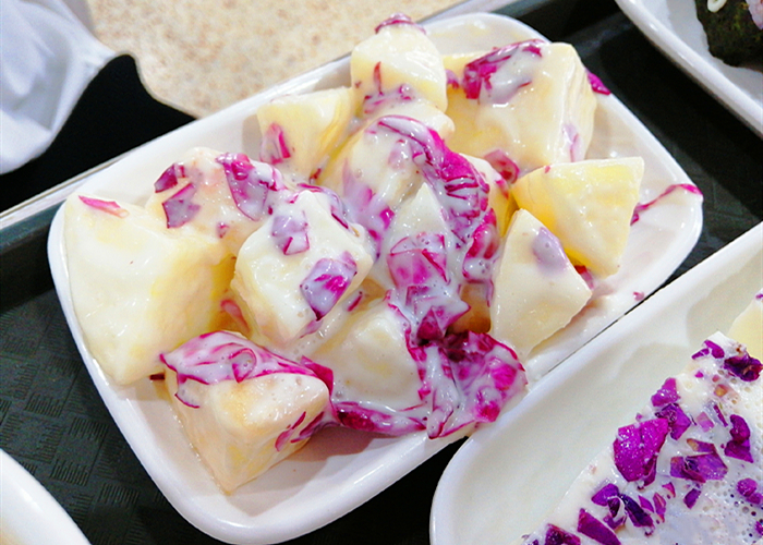 云南大学食堂里有哪些特点美食,云南大学食堂推出20余道玫瑰料理