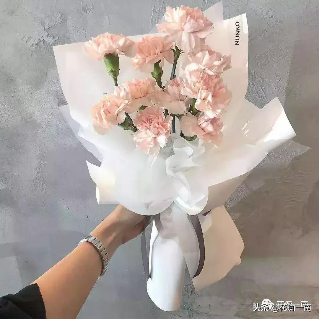 教师节应该送老师什么花用纸叠,教师节送花送什么花图片