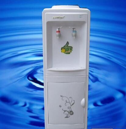 东莞旧房改造防水视频,旧房翻新厨房清理