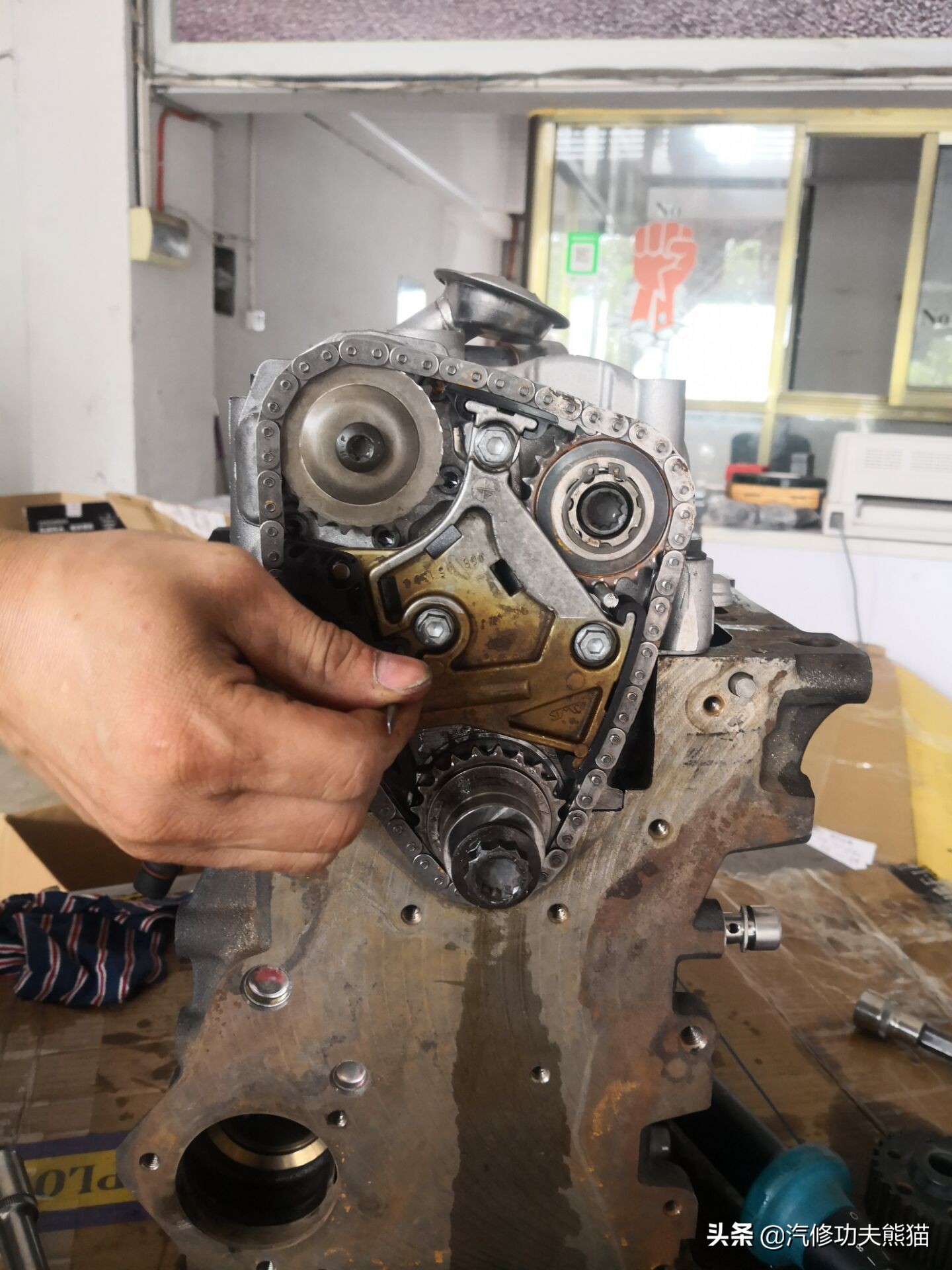 10年奥迪a6l2.0t烧机油怎么解决,10年奥迪a6l2.0t烧机油维修