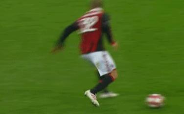 万人迷光环下的铁血斗士职业球员典范