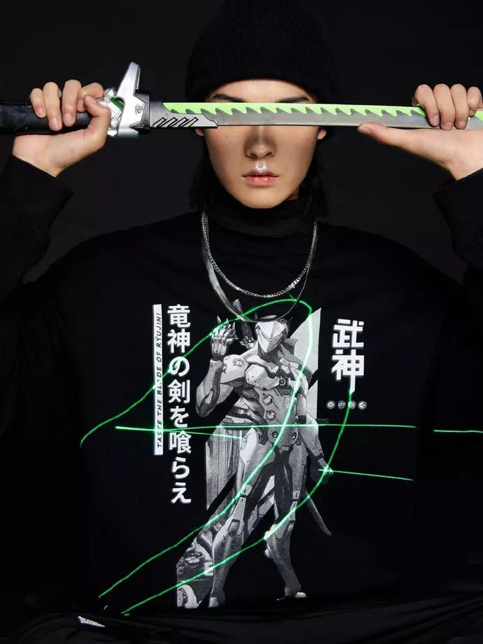 LOL携耐克打造幻彩球鞋？这些联名潮牌有点香