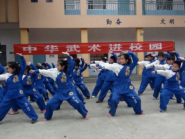 安庆大龙山学校建设,安庆特点素质教育学校