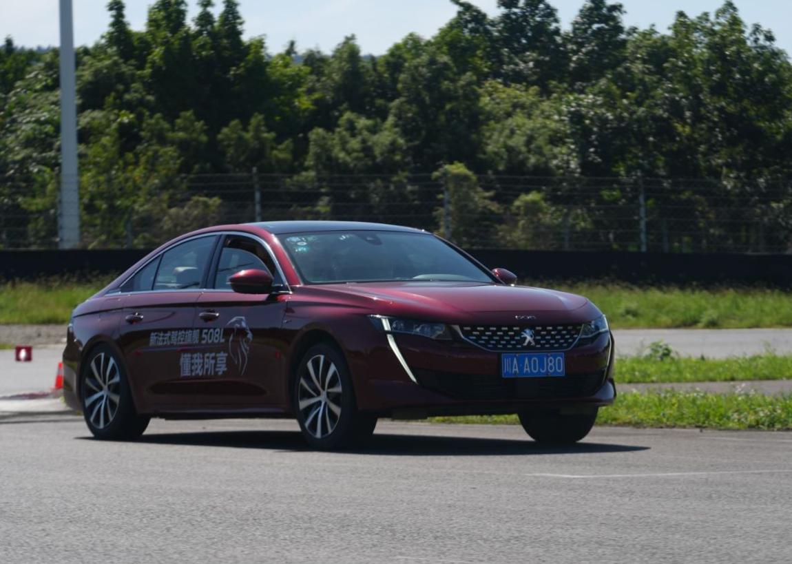 标致508l驾控版真实的驾驶体验,东风标致508l赛道