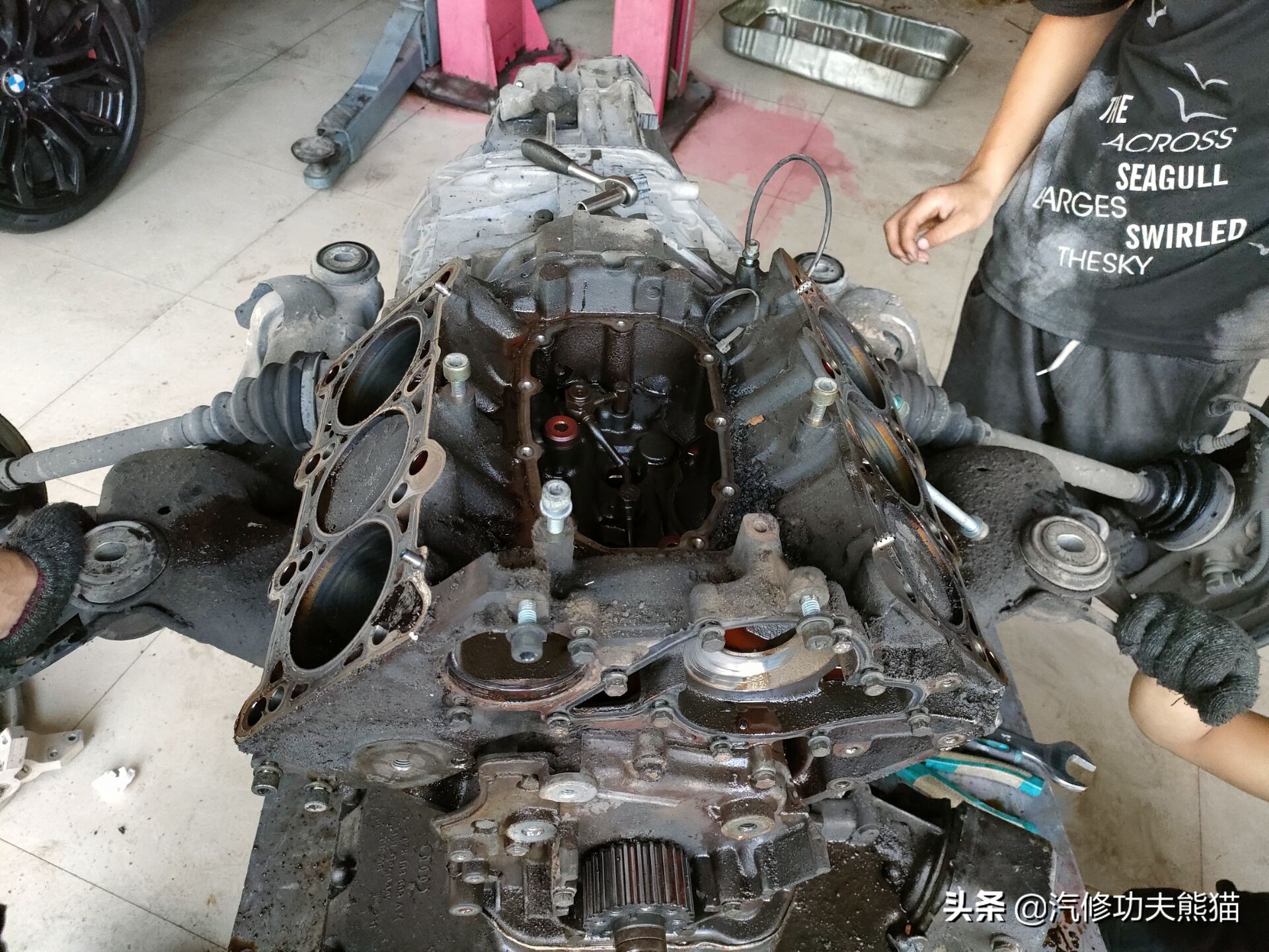 2003年老奥迪a6,2012年奥迪a6经典