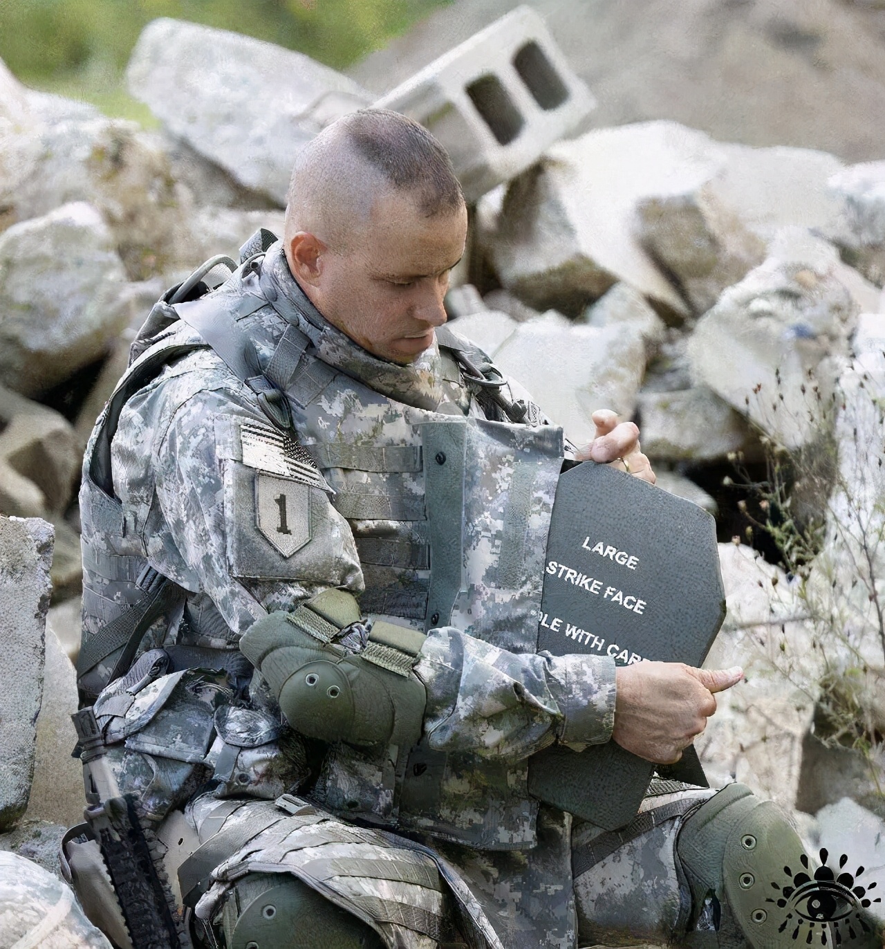 这位波兰老奶奶偶尔发明了凯夫拉材料，从此防弹设备发生质的飞跃