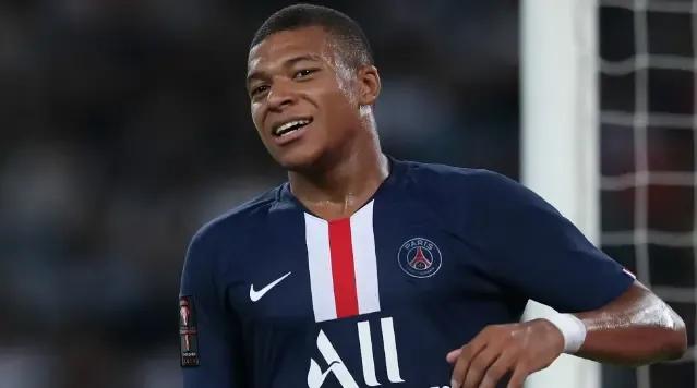 世界十大顶级足球队收入排行,世界足球运动员收入最高是谁