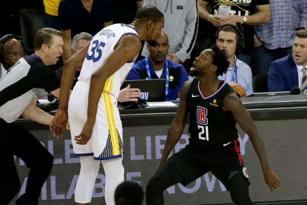 杜兰特单打能打过乔丹吗,1vs1单挑哪个最厉害