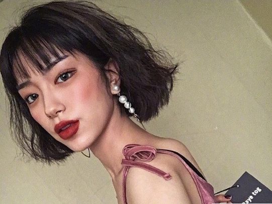 减龄气质超短发发型,女生一定要尝试的发型成熟短发