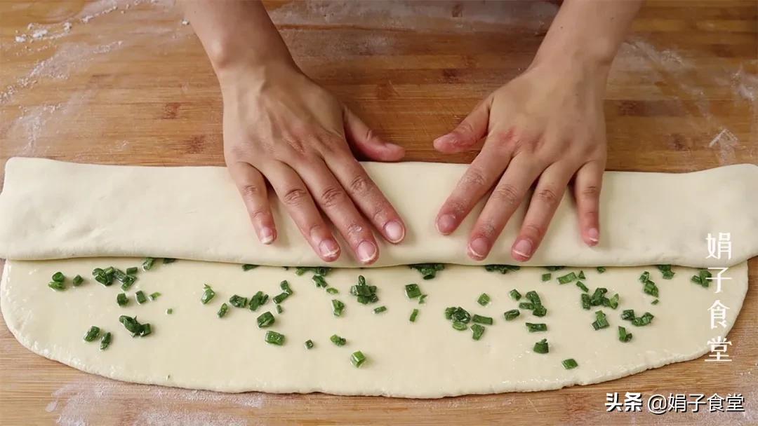 简单的花卷的做法拧法,简单花卷的几种拧法图解