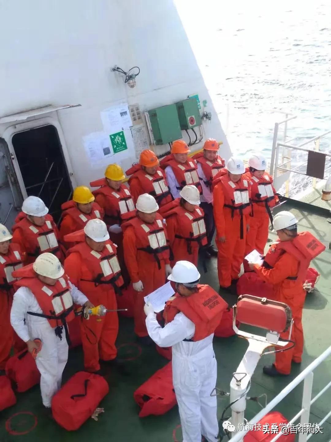 这个小妮不简单,乡下丫头不简单