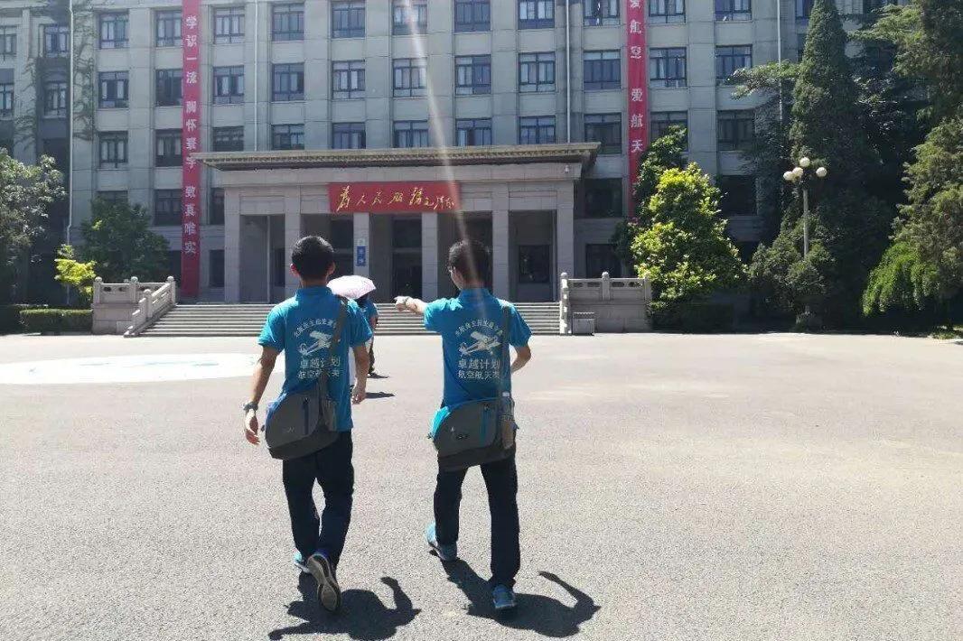 17门100分！65项荣誉奖励！北航这对双胞胎兄弟，太强了