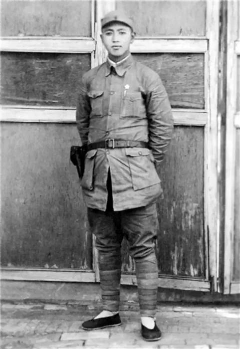 向您敬礼表情图片,尊重原创向您敬礼