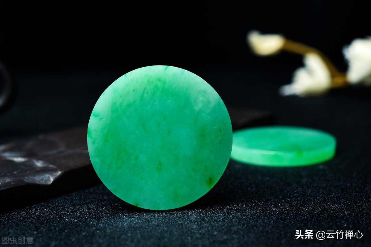 b+c货翡翠鉴别特征,染色翡翠是b货还是c货