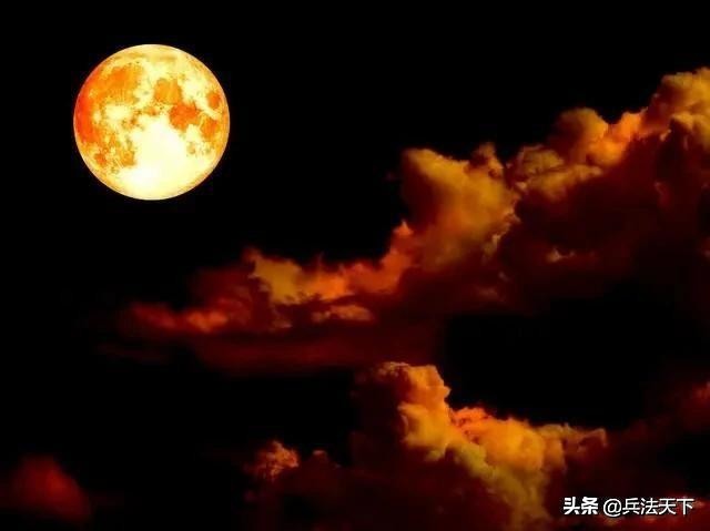 风流倜傥，嫉恶如仇，桀骜不驯，倔强不屈的“铜豌豆”——关汉卿