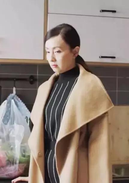 小欢喜王一笛衣品,小欢喜三位妈妈着装