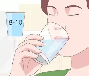 皮肤出油怎么改善男生,皮肤出油用什么护肤品