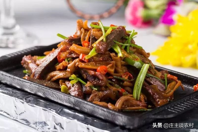 年夜饭都吃哪些菜比较好,年夜饭必须吃的菜都有哪些