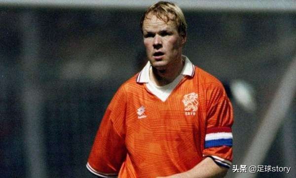克鲁伊夫荷兰全攻全守集锦,荷兰三剑客是克鲁伊夫培养的吗