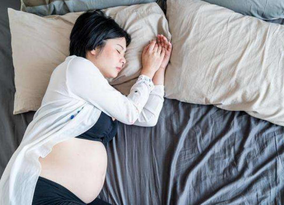 孕妈上怀的肚型和下怀的肚型,孕肚前位和后位的孕肚区别