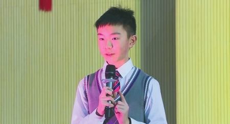 12岁成都娃“挑战不可能”0.89秒还原魔方破中国纪录