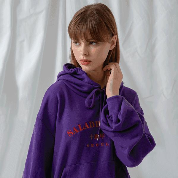 今年流行的新款卫衣怎么穿,复古西装里穿什么卫衣