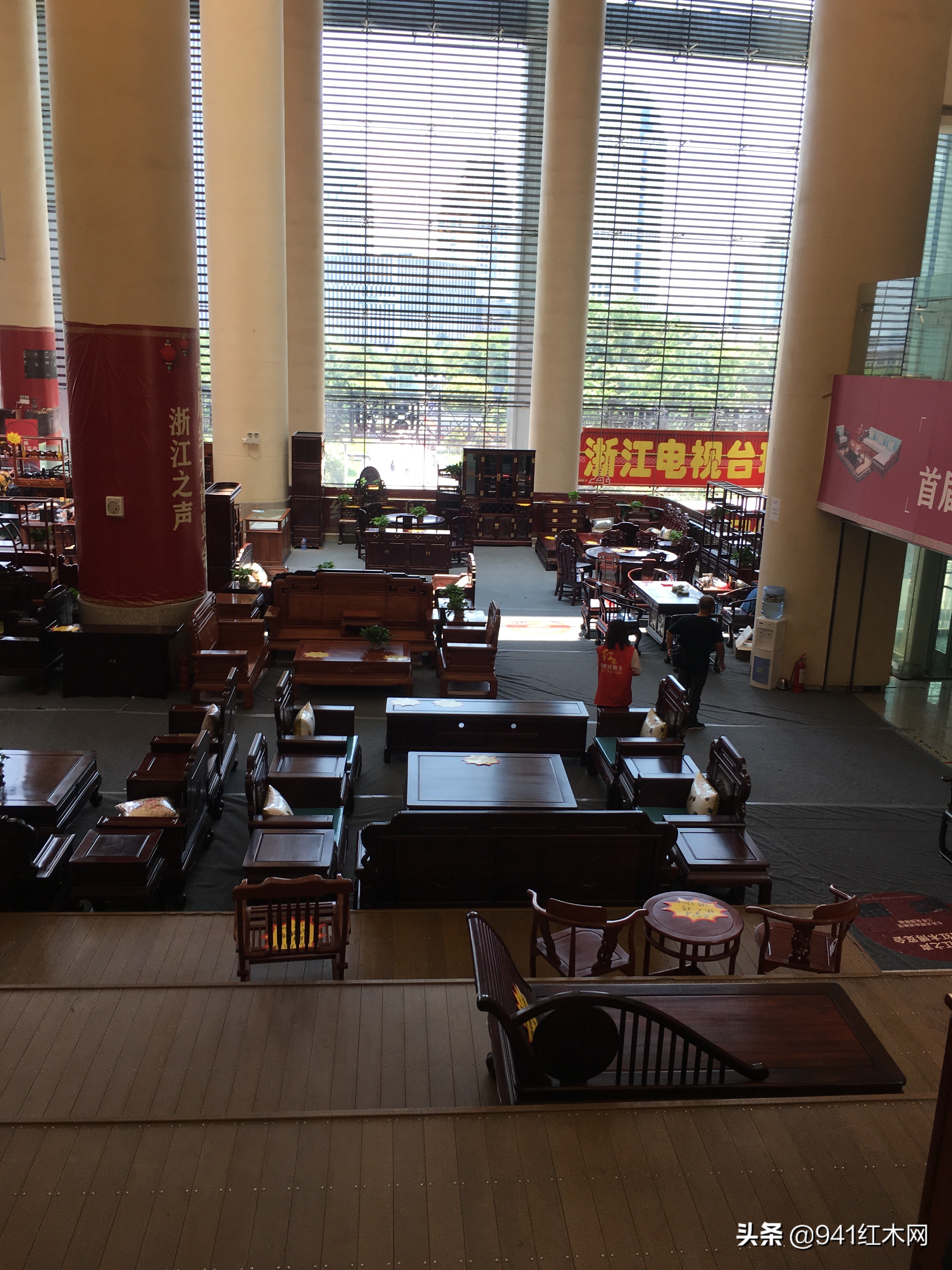 特价红木家具能买吗,现在红木家具价格咋这么便宜