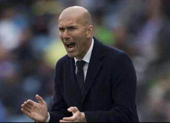 篮球迷第1次看足球,你好篮球迷英语