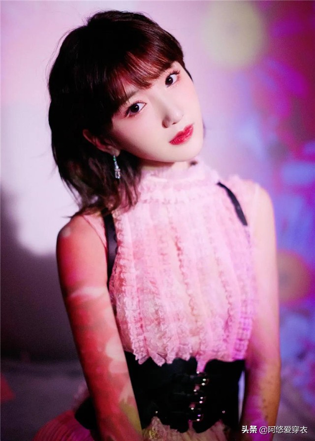 2018年流行的中年妈妈短发发型,中年女士头发少剪哪种短发好看