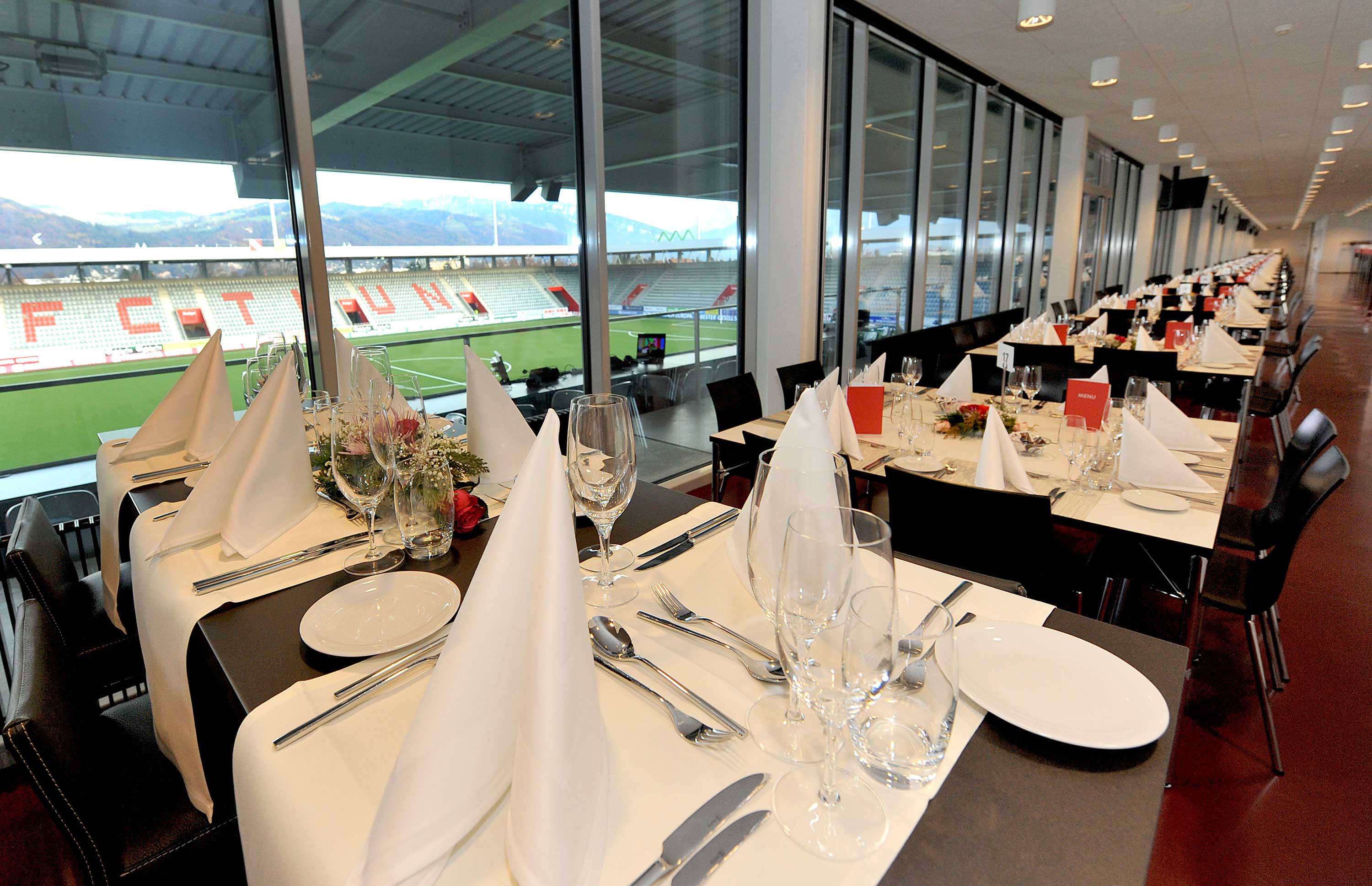 盘点那些球场的高能时刻,几何美学的顶级创意