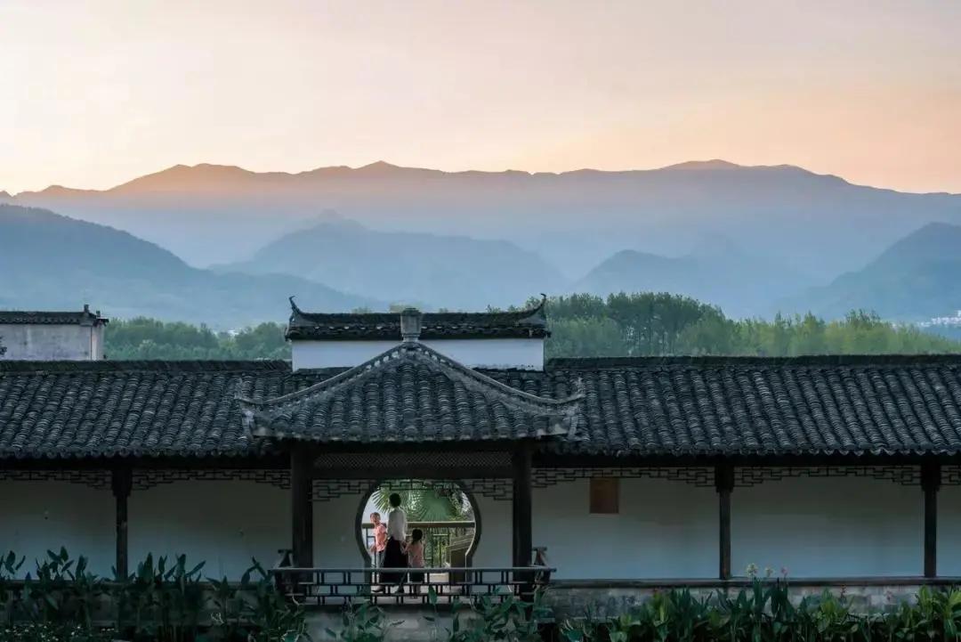 露天温泉小院精品,一房一厅庭院私家温泉