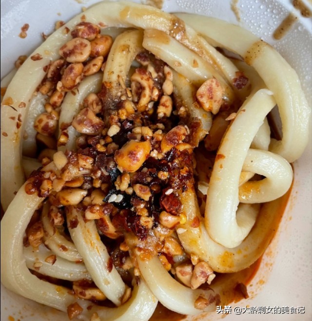 品尝成都美食必吃的十大名小吃,成都美食小吃视频