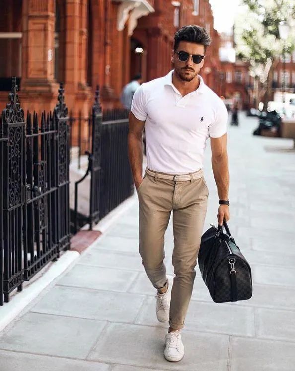 冬浅卡其裤搭配什么上衣,浅卡其休闲裤搭配什么上衣