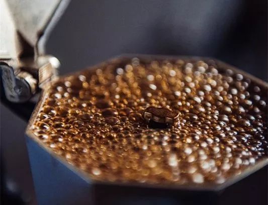 摩卡壶可以做意式浓缩吗,摩卡壶是做美式咖啡还是意式浓缩