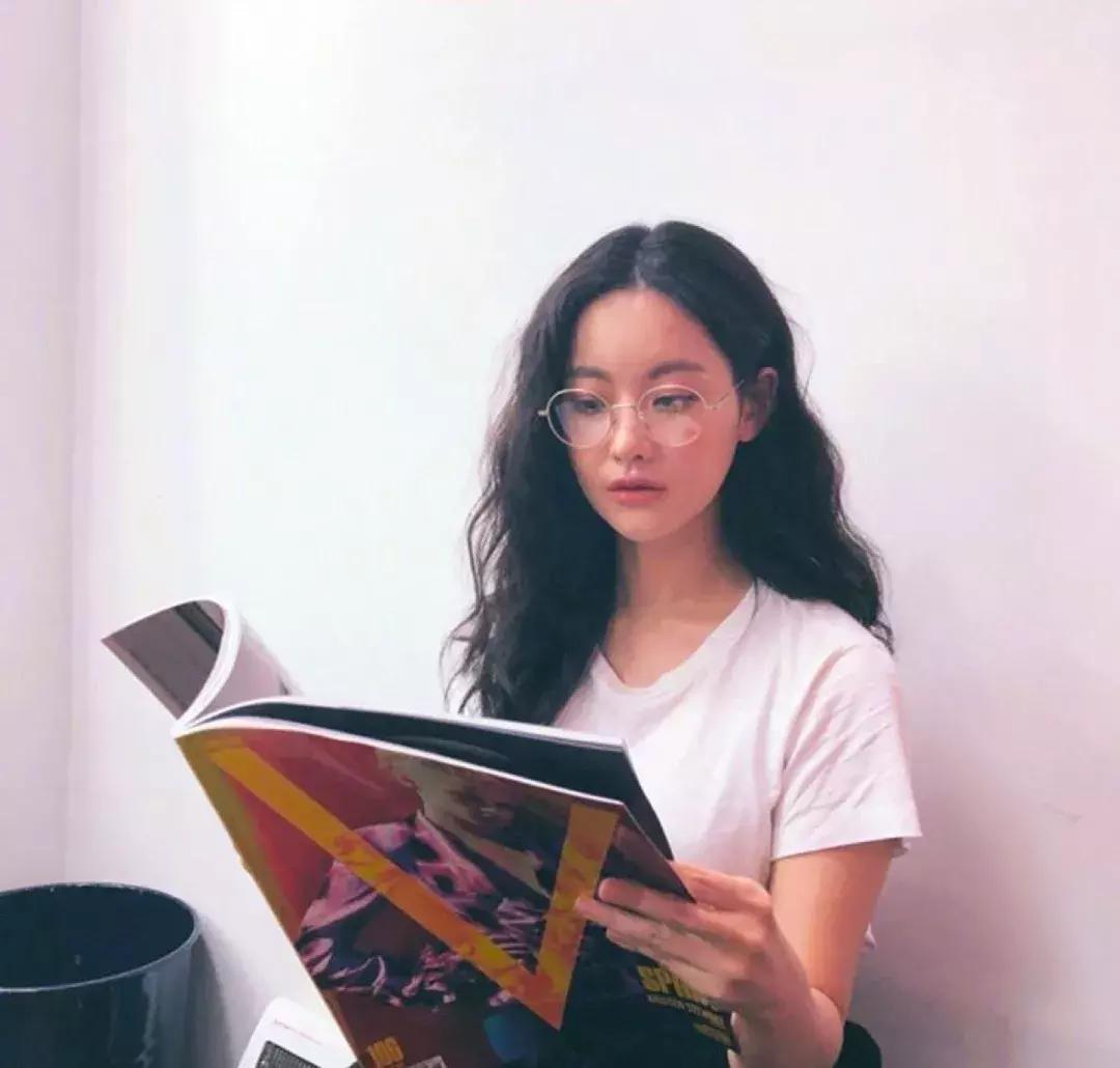 倒大脸适合什么发型,大脸女适合什么发型