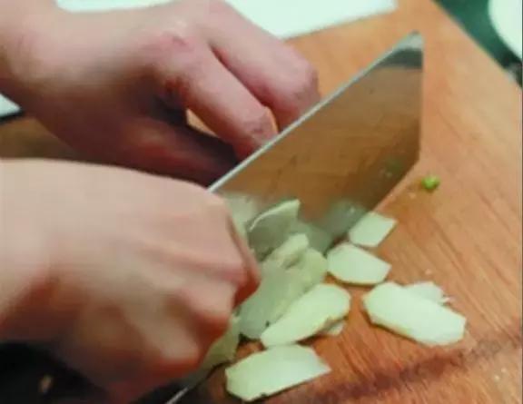 牙疼怎么办详解缓解牙疼的妙招,如何迅速化解牙疼小窍门