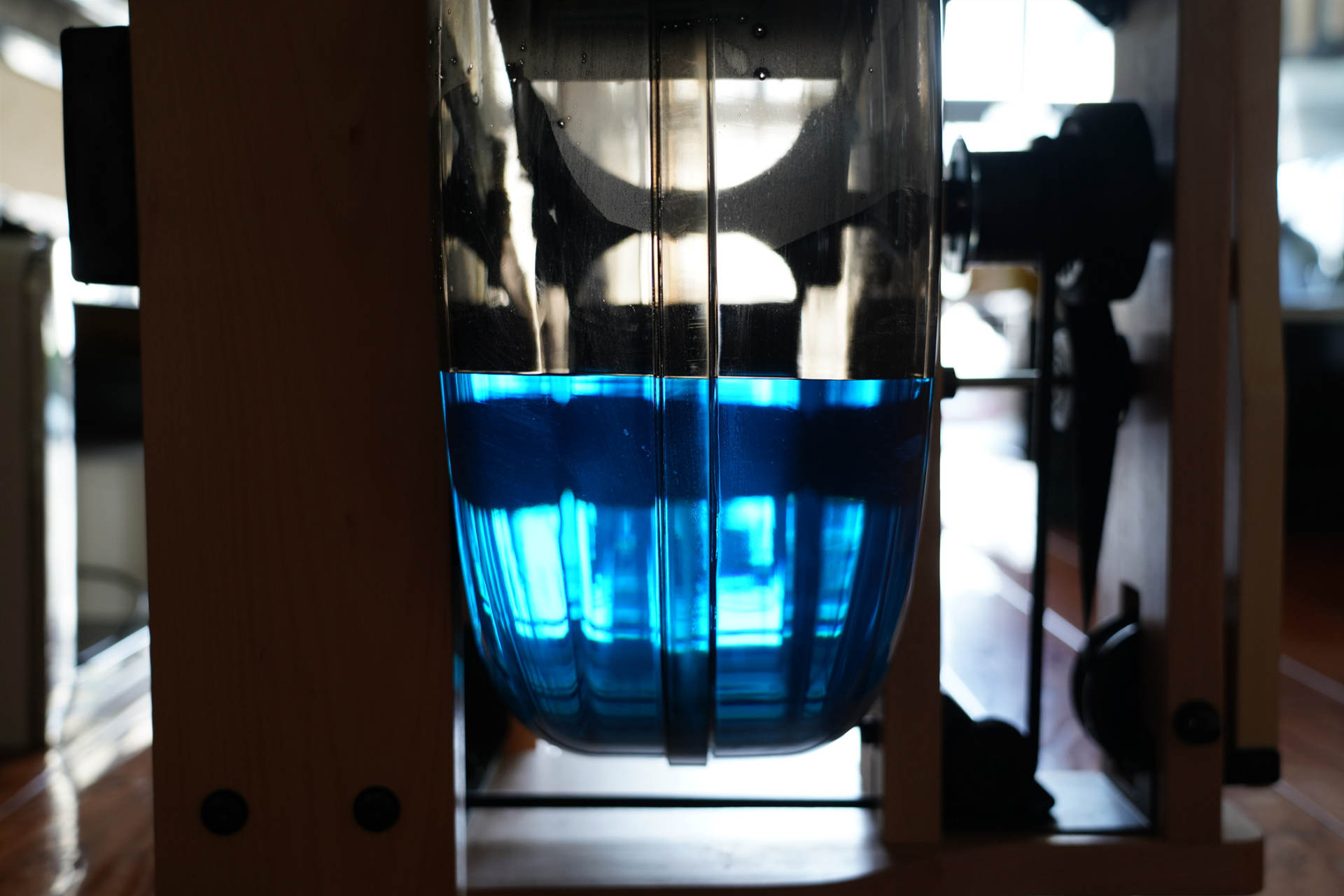 跑步机和划船机哪个效果好,划船机跑步机效果对比