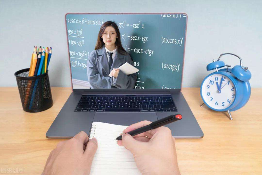 如何在网络上看电视台节目,如何在网络电视上看直播