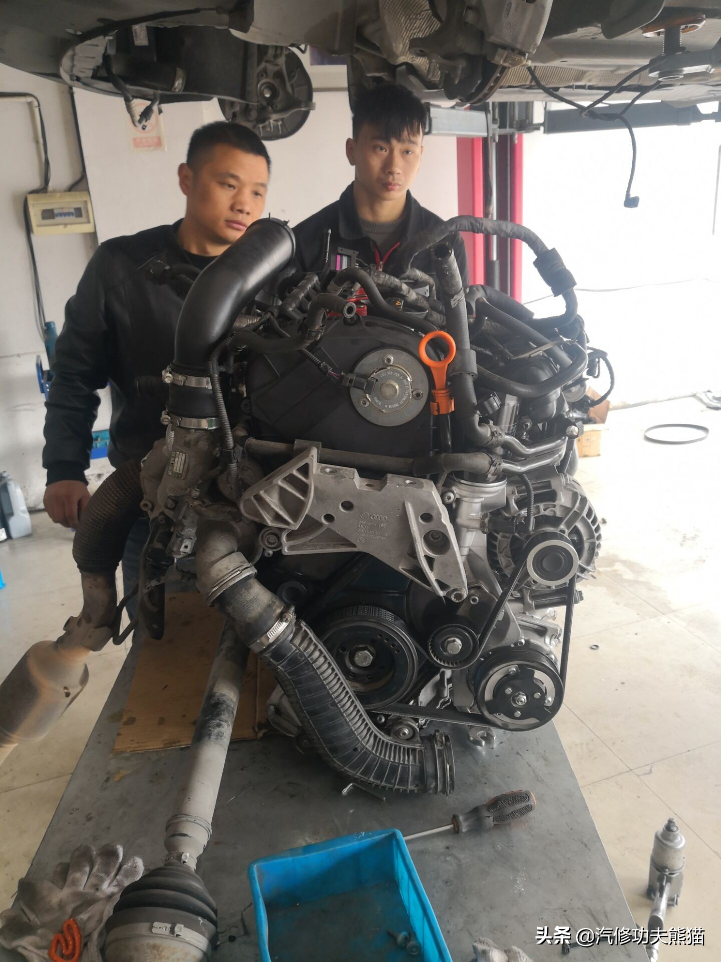 斯柯达明锐2010款2.0烧机油吗,09款斯柯达明锐1.6烧机油怎么解决