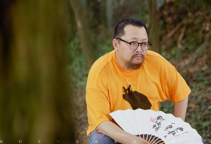 《向往5》搞事情，张艺兴意外遇见吴亦凡？彭昱畅秒变八卦脸