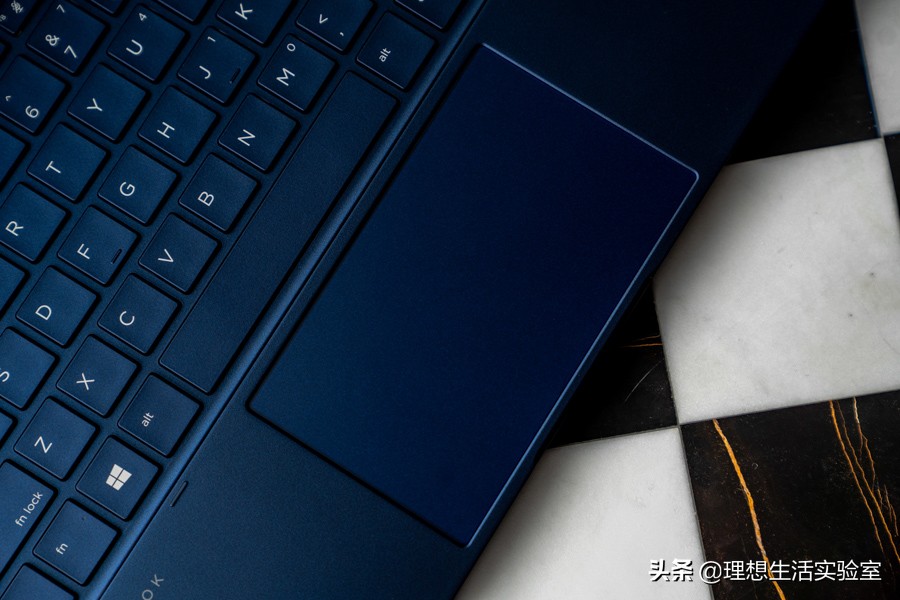 惠普elite蜻蜓系列笔记本评测,惠普elite蜻蜓g2参数