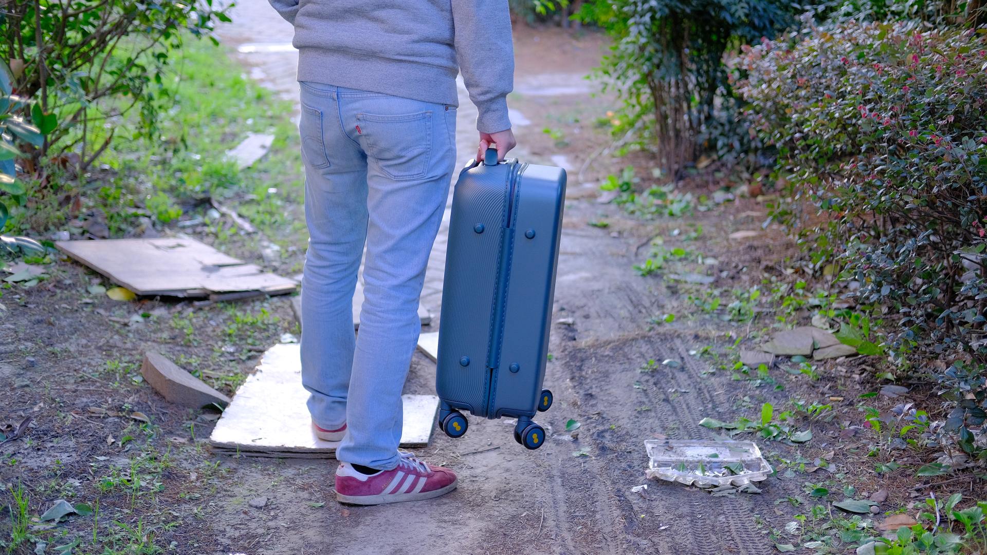 地平线八号旅行箱旗舰版,地平线8号和90分旅行箱哪个好看