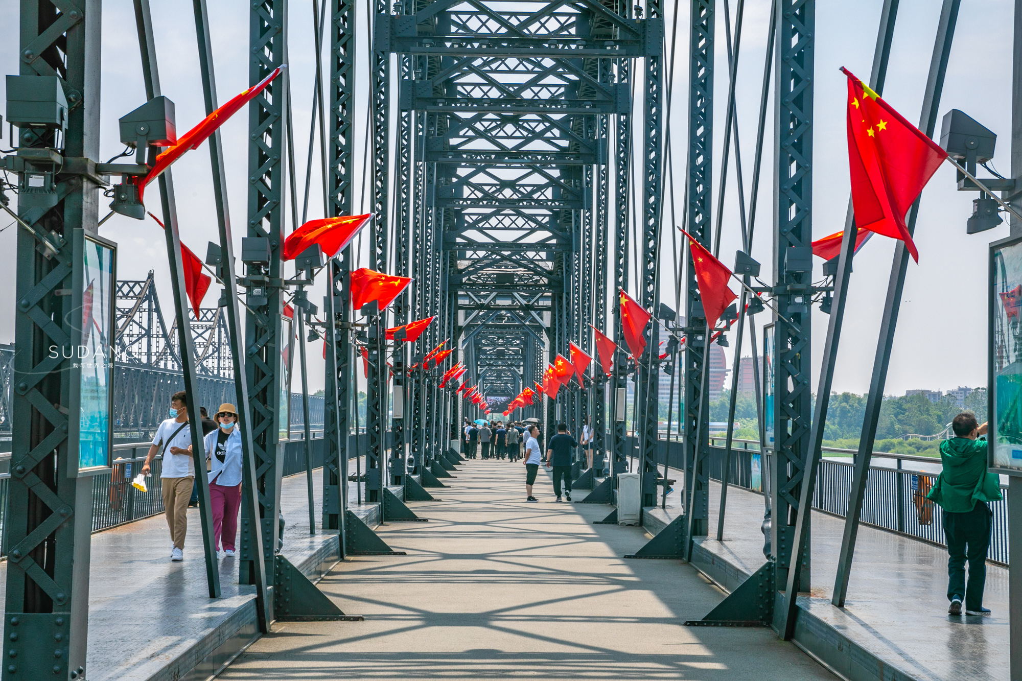 杭州断桥诗情画意，丹东断桥意义非凡：见证了抗美援朝的沧桑历史