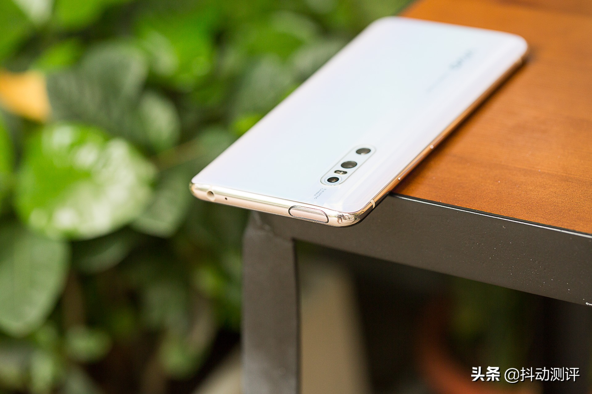 vivox27幻彩夏日和印象夏日的区别,vivox27幻彩夏日和印象夏日的图片