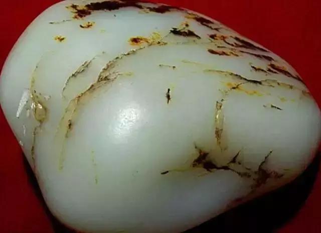 捡到这样的石头千万别扔桌子,遇到这样的石头赶紧捡