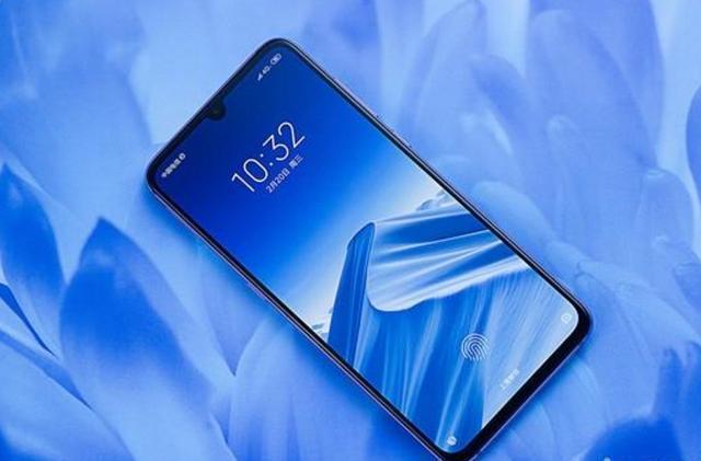 2000—2999元手机销量排名：OPPOR17第二，光荣V20第三