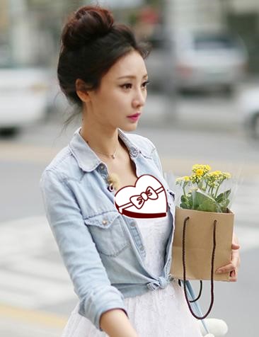 她被嘲“靠胸上位”，遭*戏调***辱侮**反道歉，受尽委屈却称很自豪