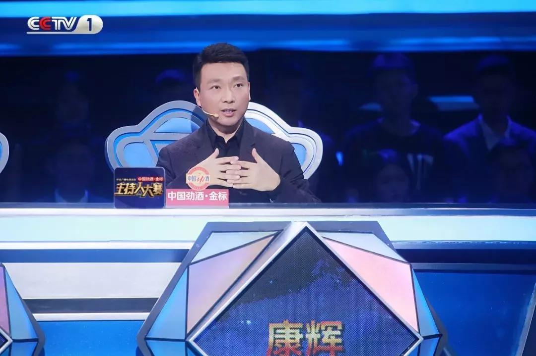 康辉回到新闻联播完整,康辉重上新闻联播