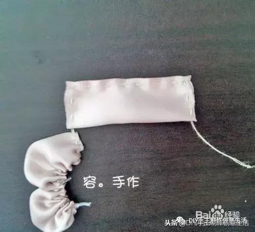 两个蝴蝶结发夹头饰怎么佩戴好看,两对蝴蝶结发饰最新款